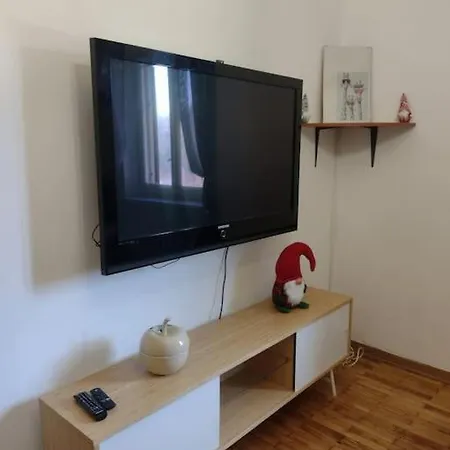 - Terme, Vicino A Mondole