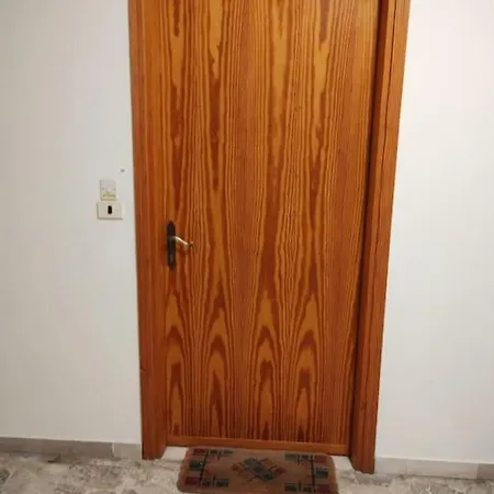 - Terme, Vicino A Mondole Lurisia